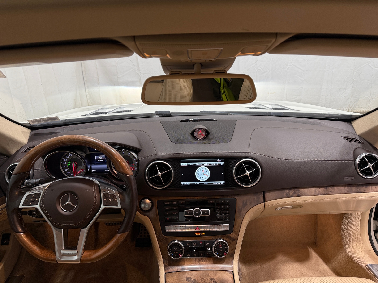 Thumbnail: 2015 Mercedes-Benz SL-Class - 2