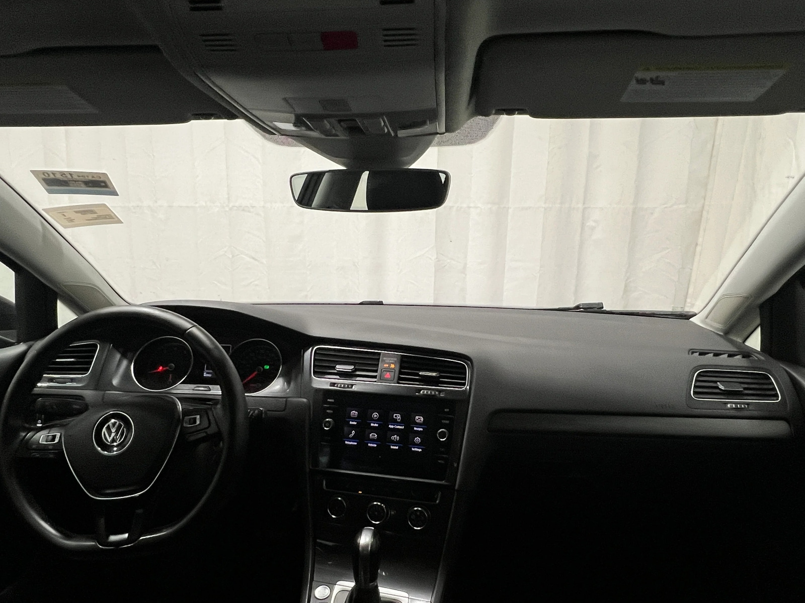 Thumbnail: 2019 Volkswagen e-Golf - 2