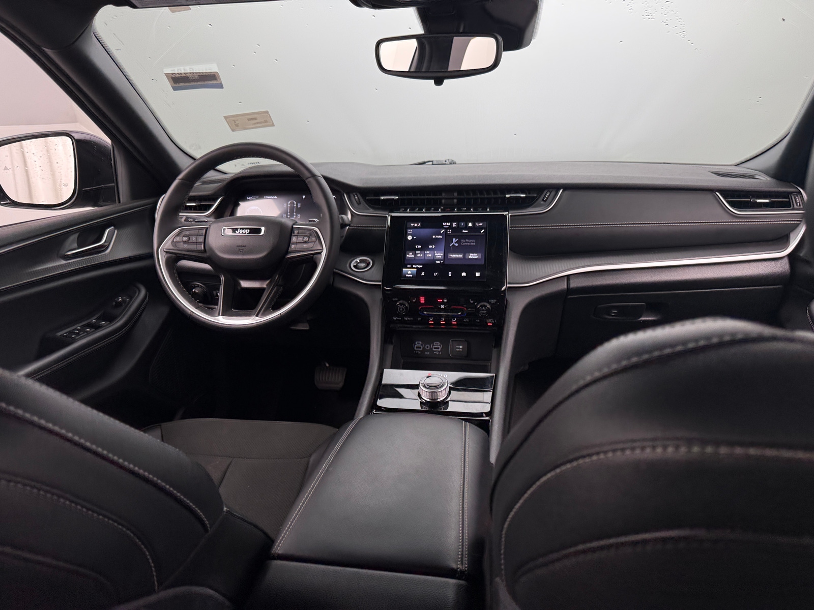 Thumbnail: 2023 Jeep Grand Cherokee L - 2