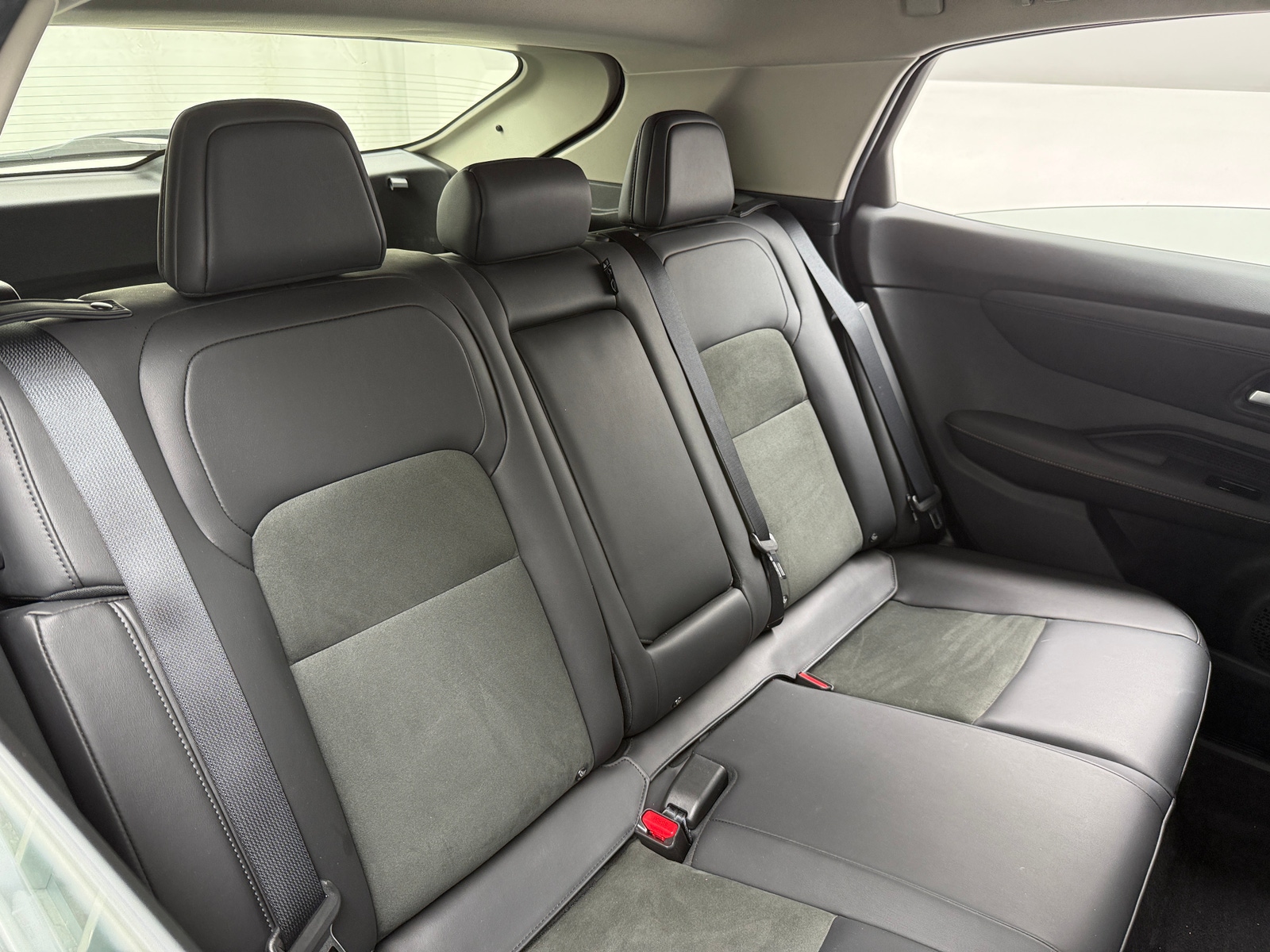 Thumbnail: 2024 Nissan Ariya - 5