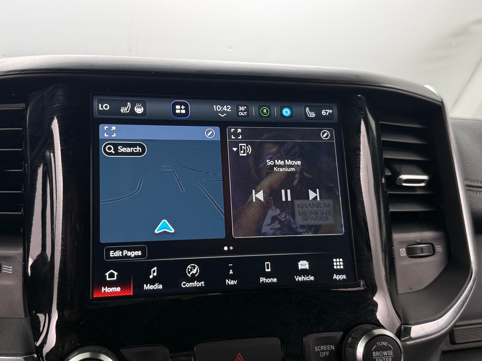 Thumbnail: 2024 RAM 1500 - 3