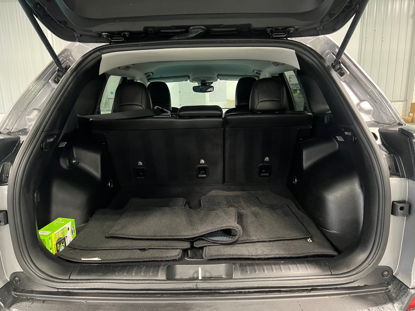 Thumbnail: 2021 Jeep Cherokee - 7