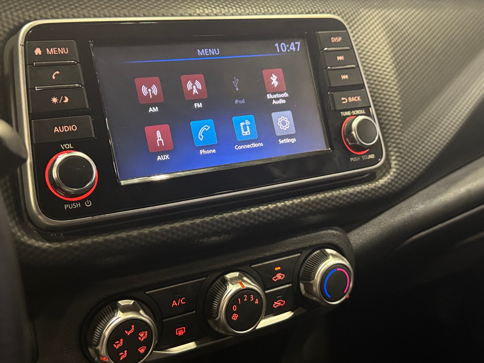 Thumbnail: 2024 Nissan Kicks - 4