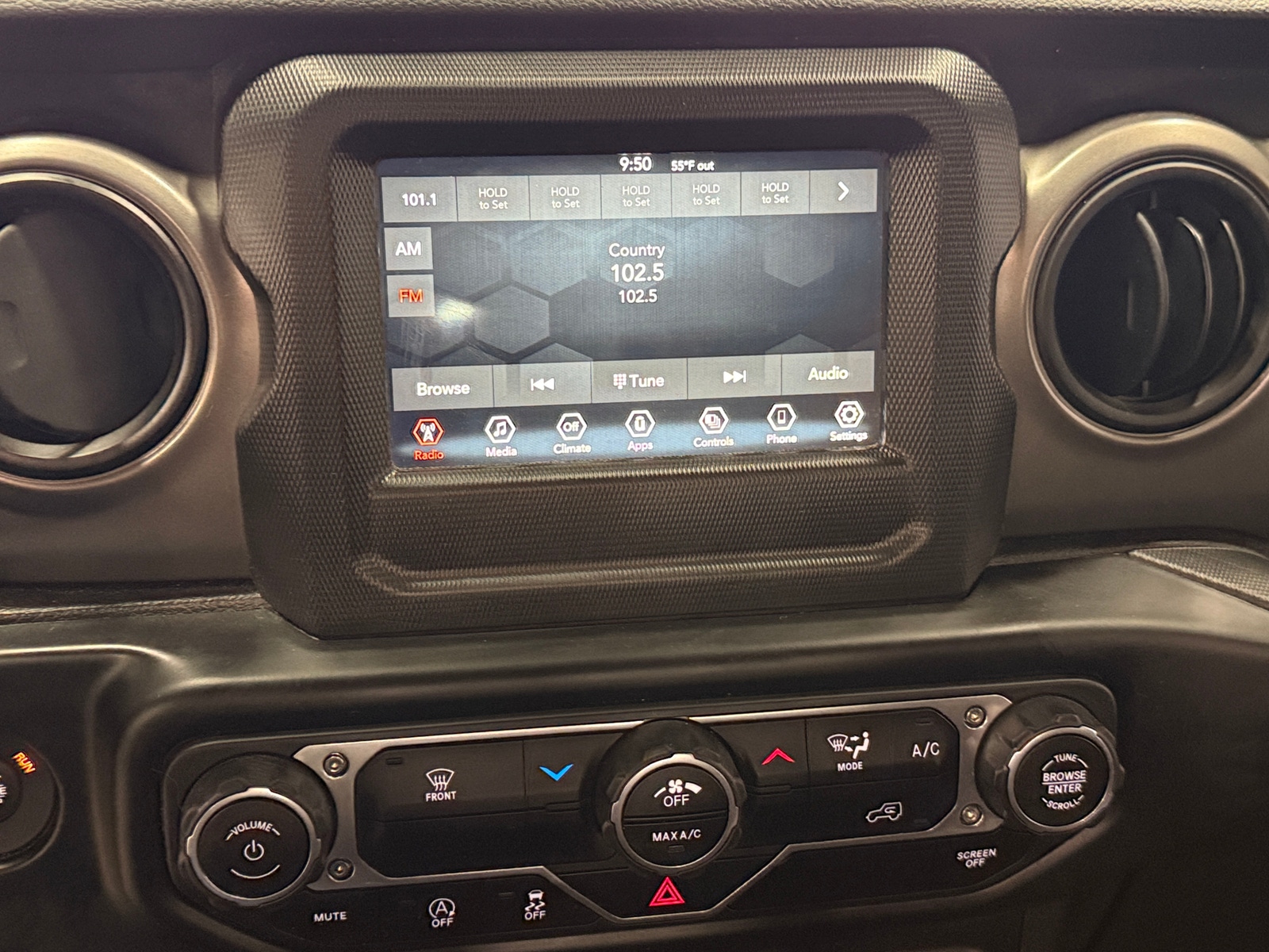 Thumbnail: 2022 Jeep Gladiator - 4