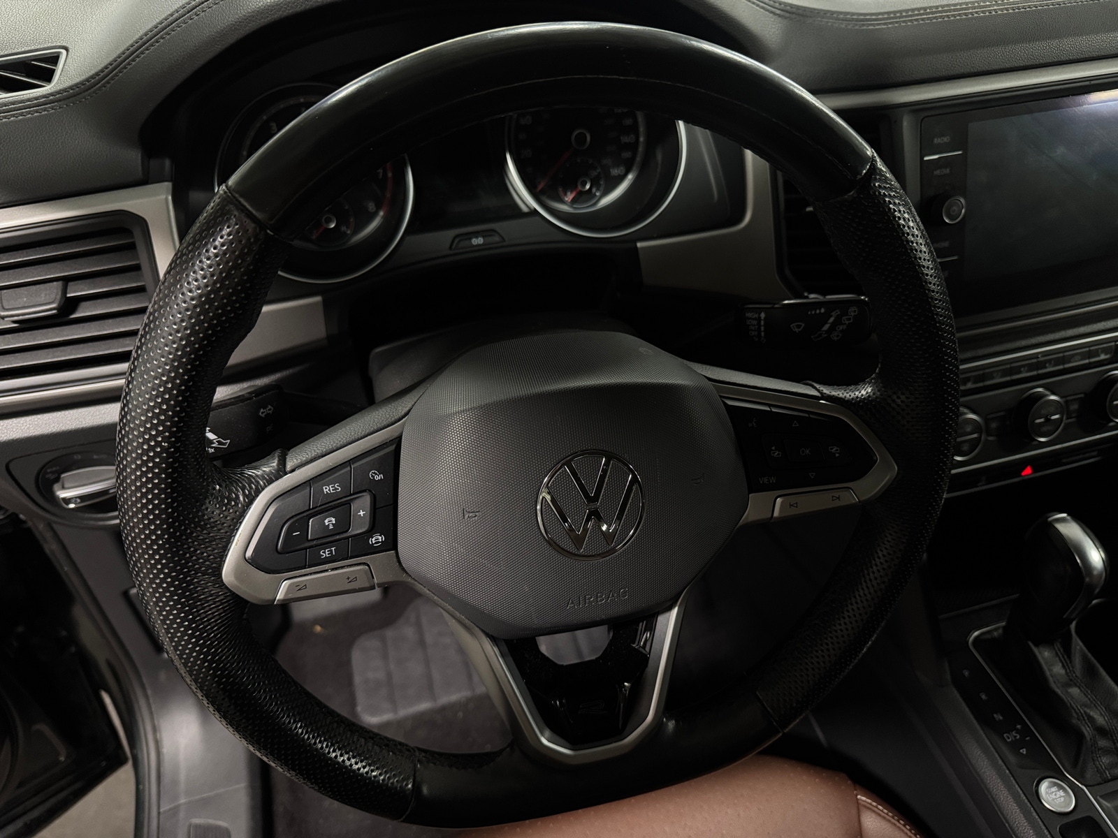 Thumbnail: 2021 Volkswagen Atlas - 4