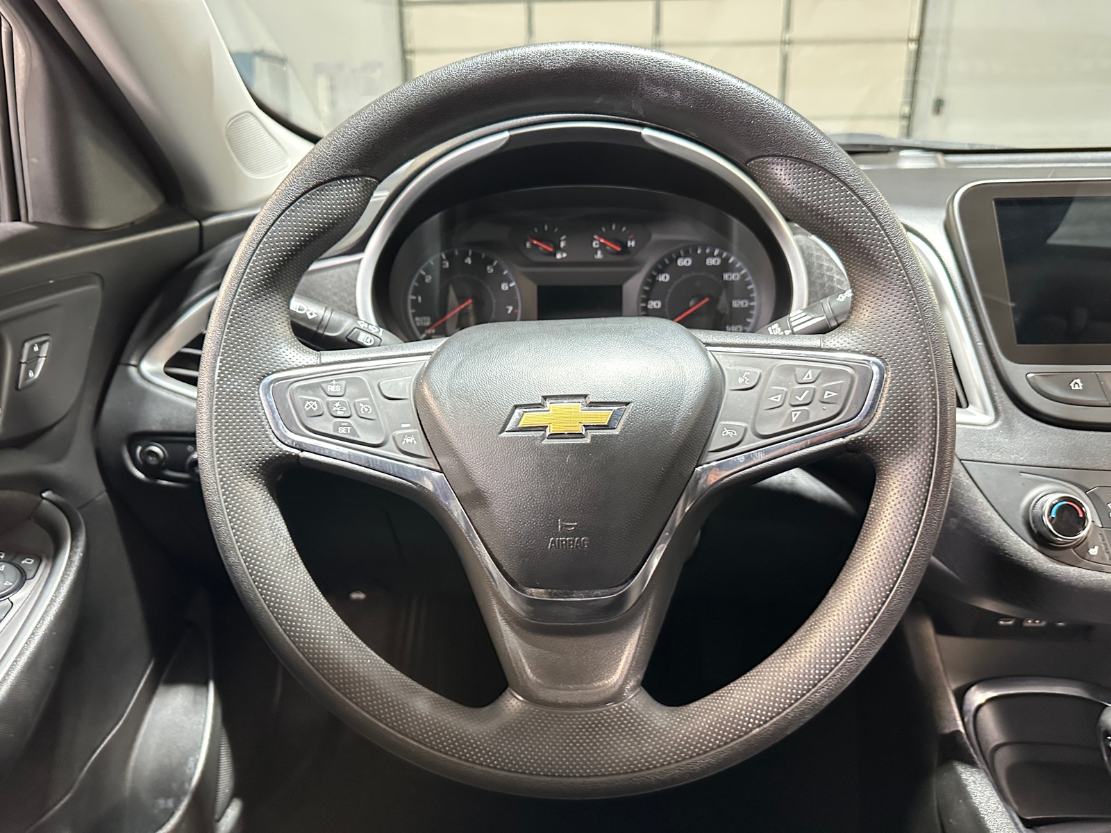 Thumbnail: 2023 Chevrolet Malibu - 5