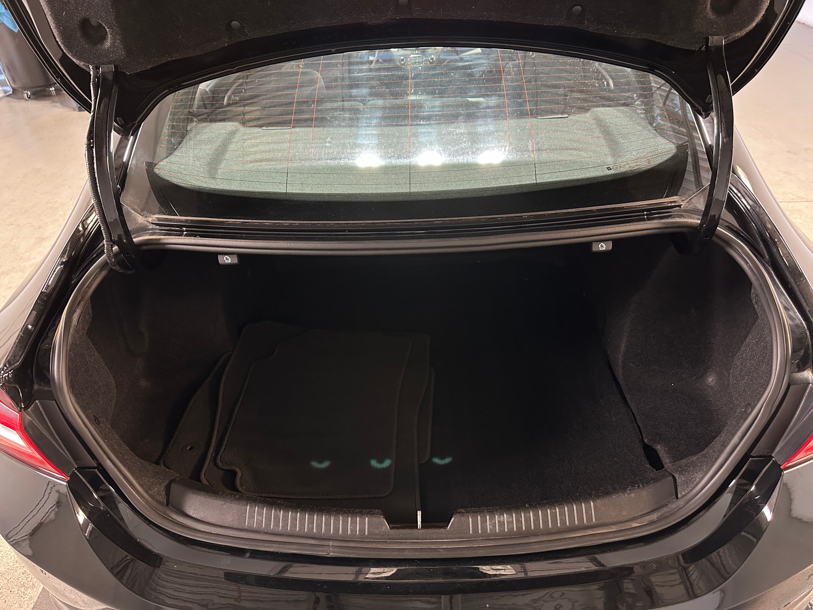 Thumbnail: 2023 Chevrolet Malibu - 7