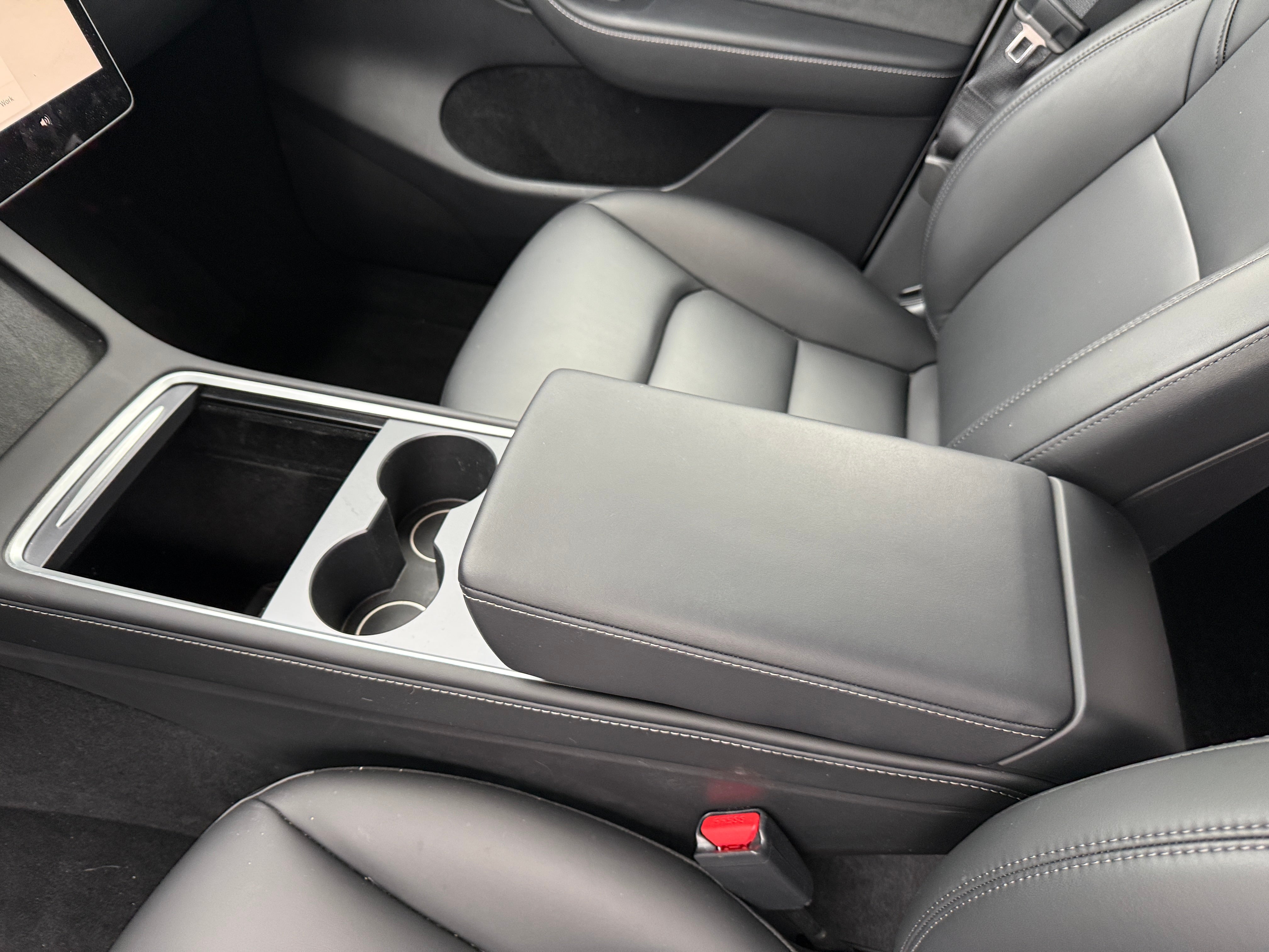 Used 2023 Tesla Model Y Long Range with VIN 7SAYGDEE8PA089046 for sale in Oak Creek, WI