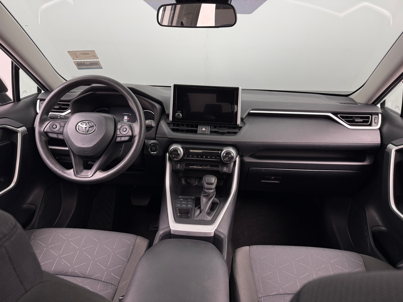 Thumbnail: 2025 Toyota RAV4 - 3