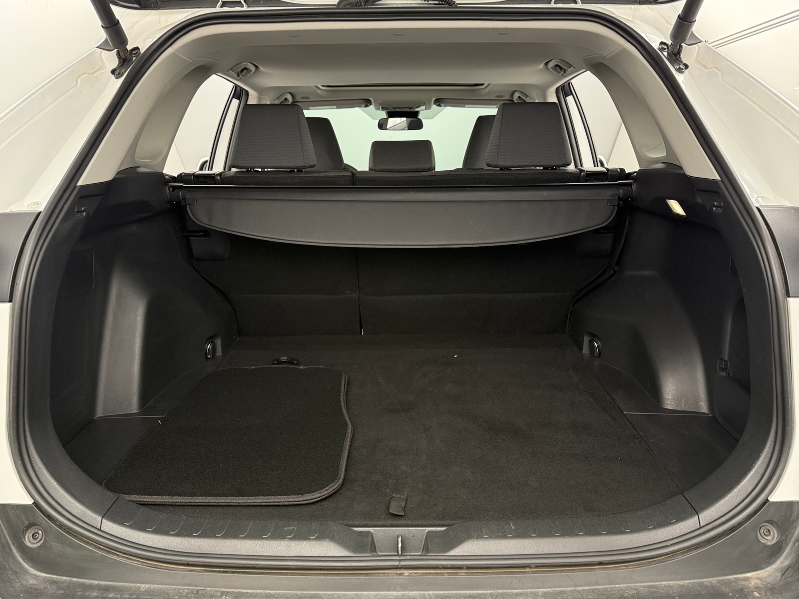 Thumbnail: 2025 Toyota RAV4 - 7