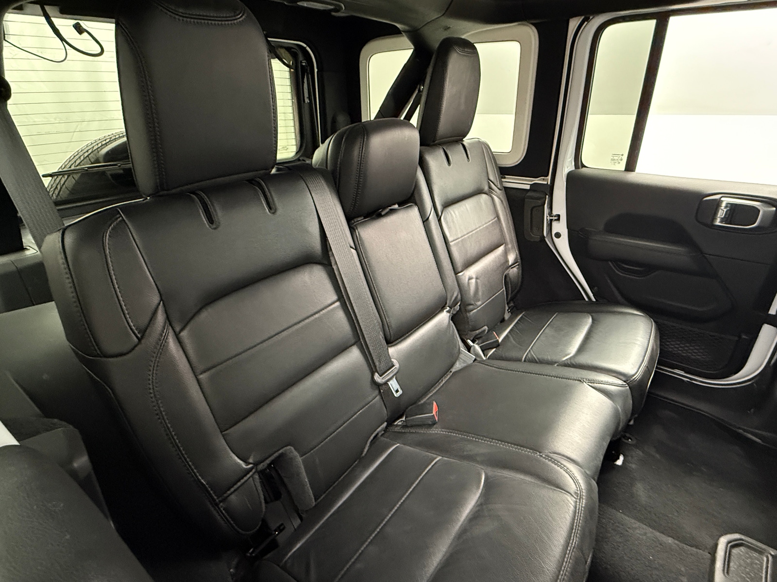 Thumbnail: 2020 Jeep Wrangler - 5