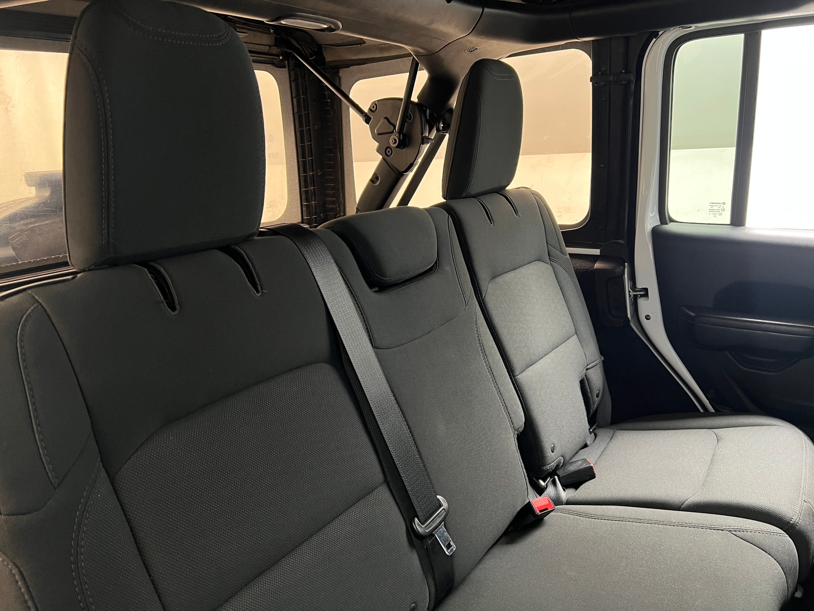 Thumbnail: 2018 Jeep Wrangler - 6