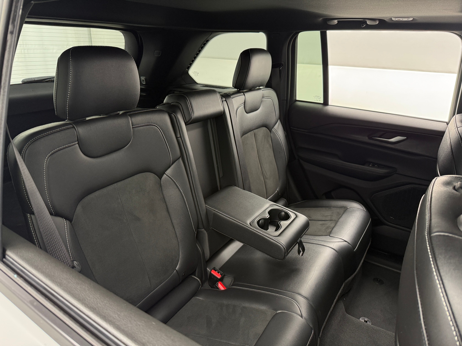 Thumbnail: 2024 Jeep Grand Cherokee - 5