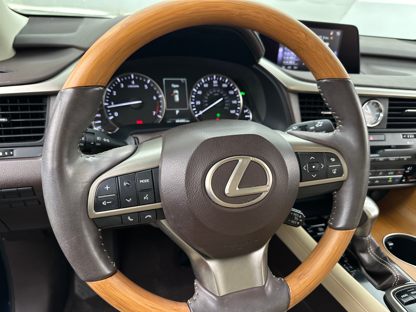 Thumbnail: 2016 Lexus RX - 4