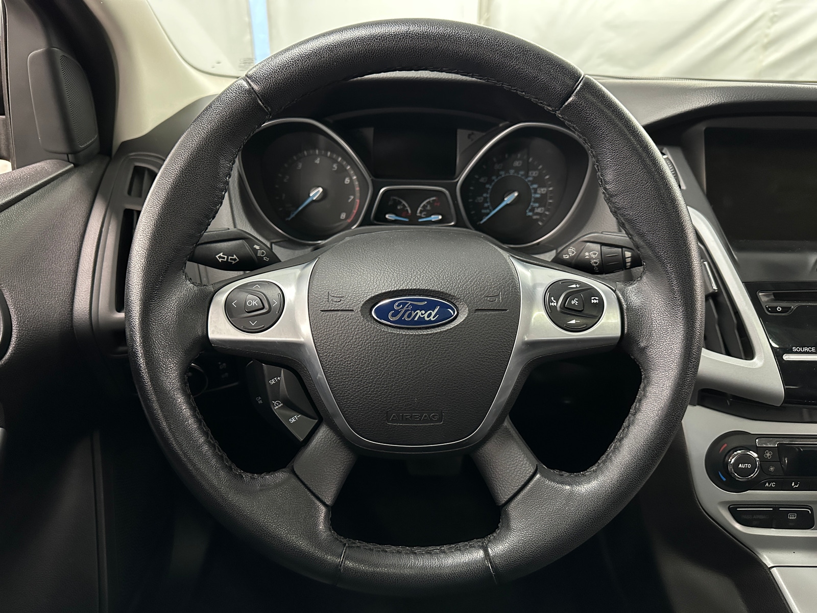 Thumbnail: 2014 Ford Focus - 5