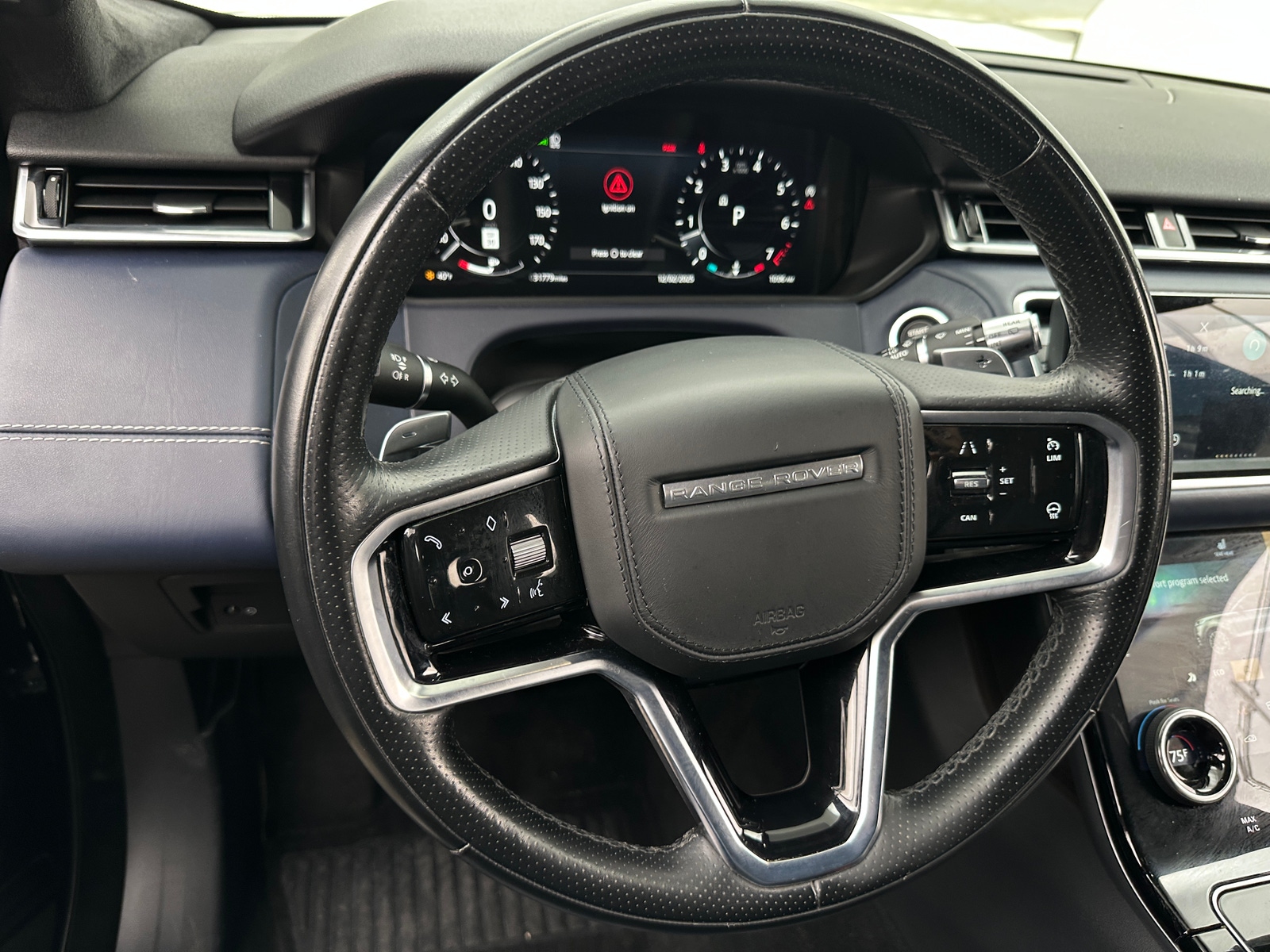 Thumbnail: 2021 Land Rover Range Rover Velar - 4