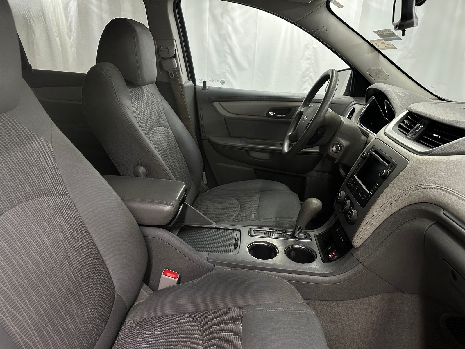 Thumbnail: 2017 Chevrolet Traverse - 2