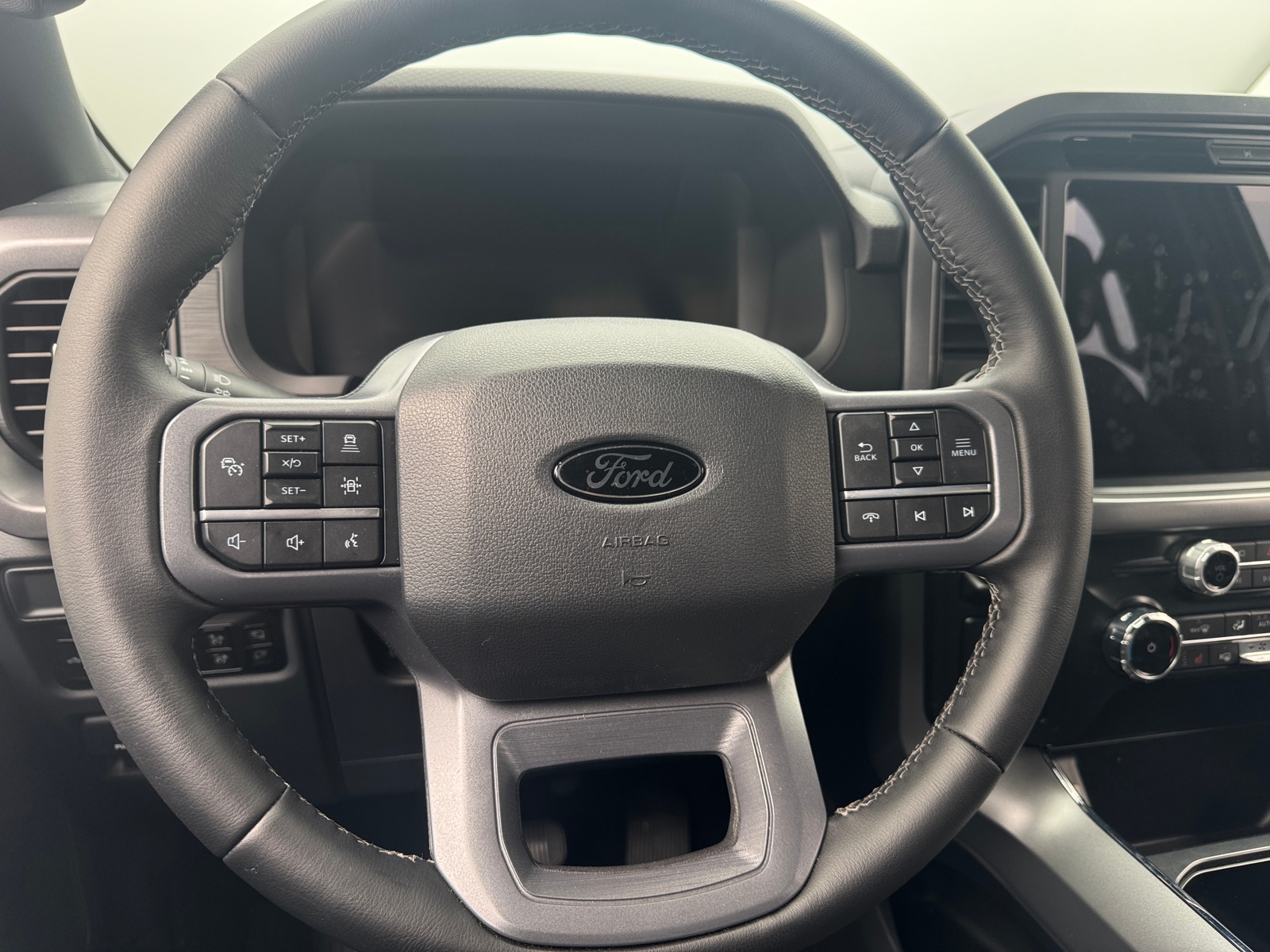 Thumbnail: 2025 Ford Econoline - 5