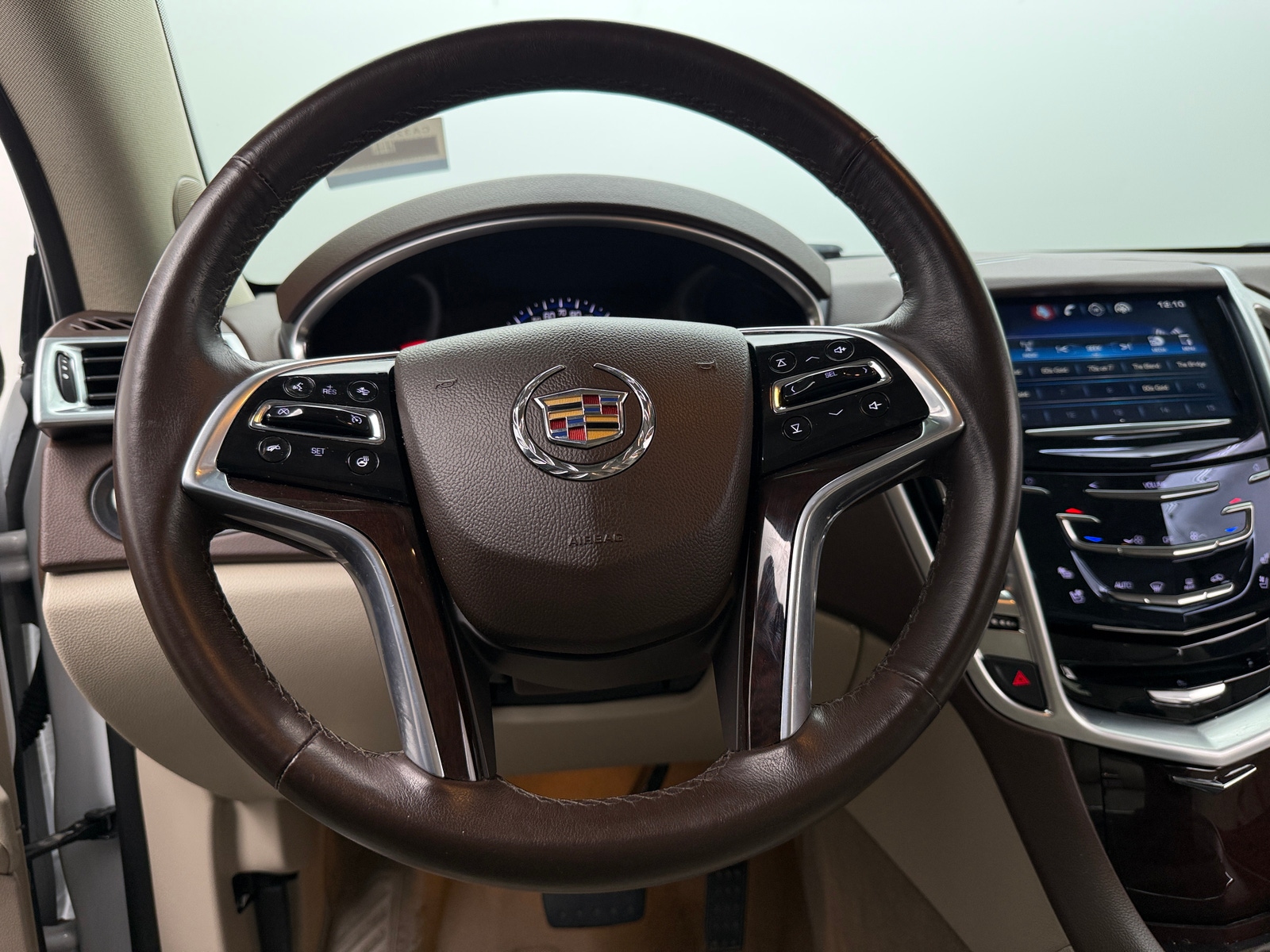 Thumbnail: 2016 Cadillac SRX - 4