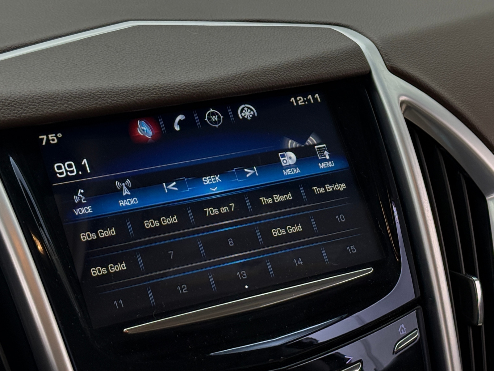 Thumbnail: 2016 Cadillac SRX - 3