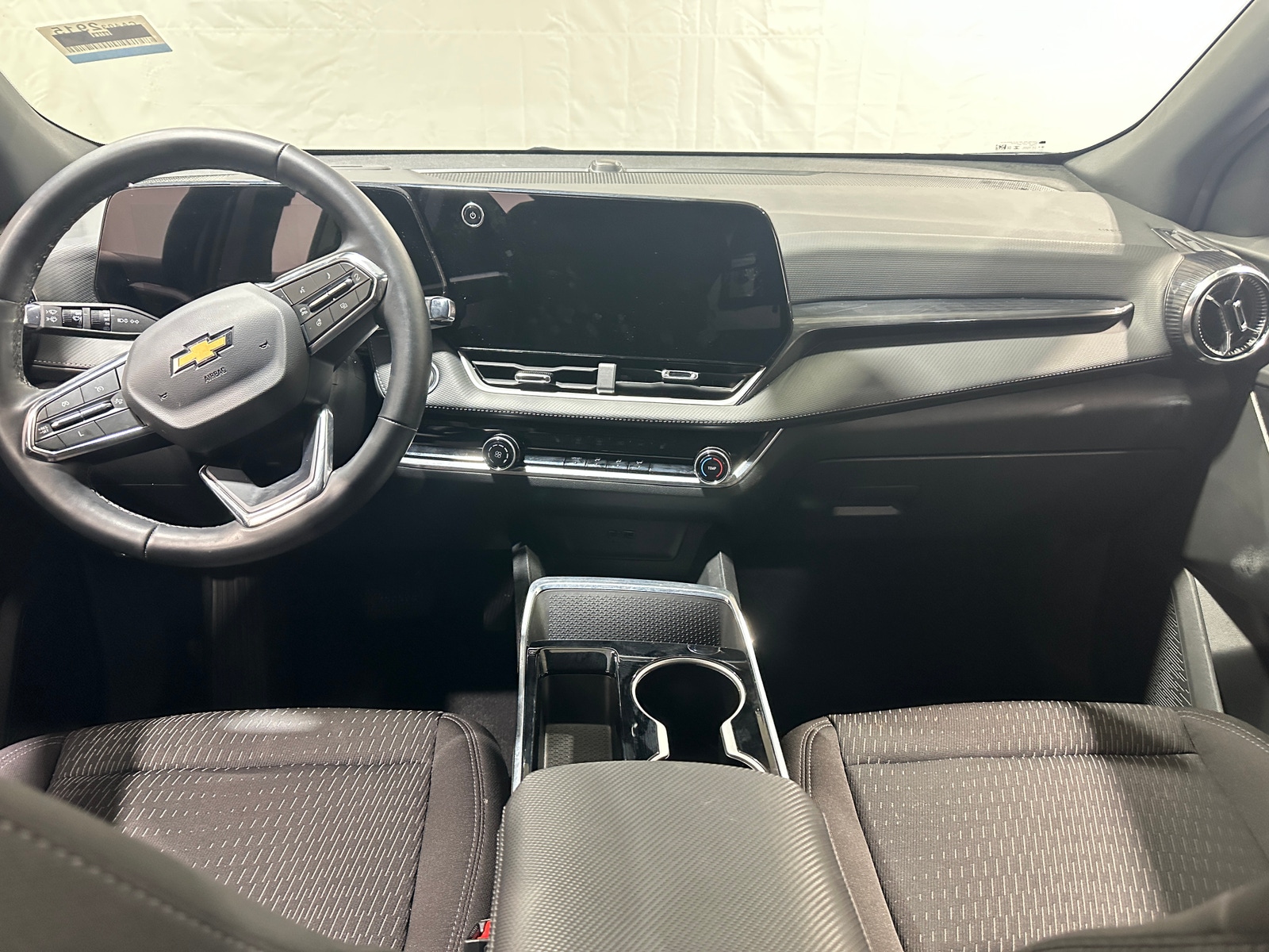 Thumbnail: 2025 Chevrolet Equinox - 3