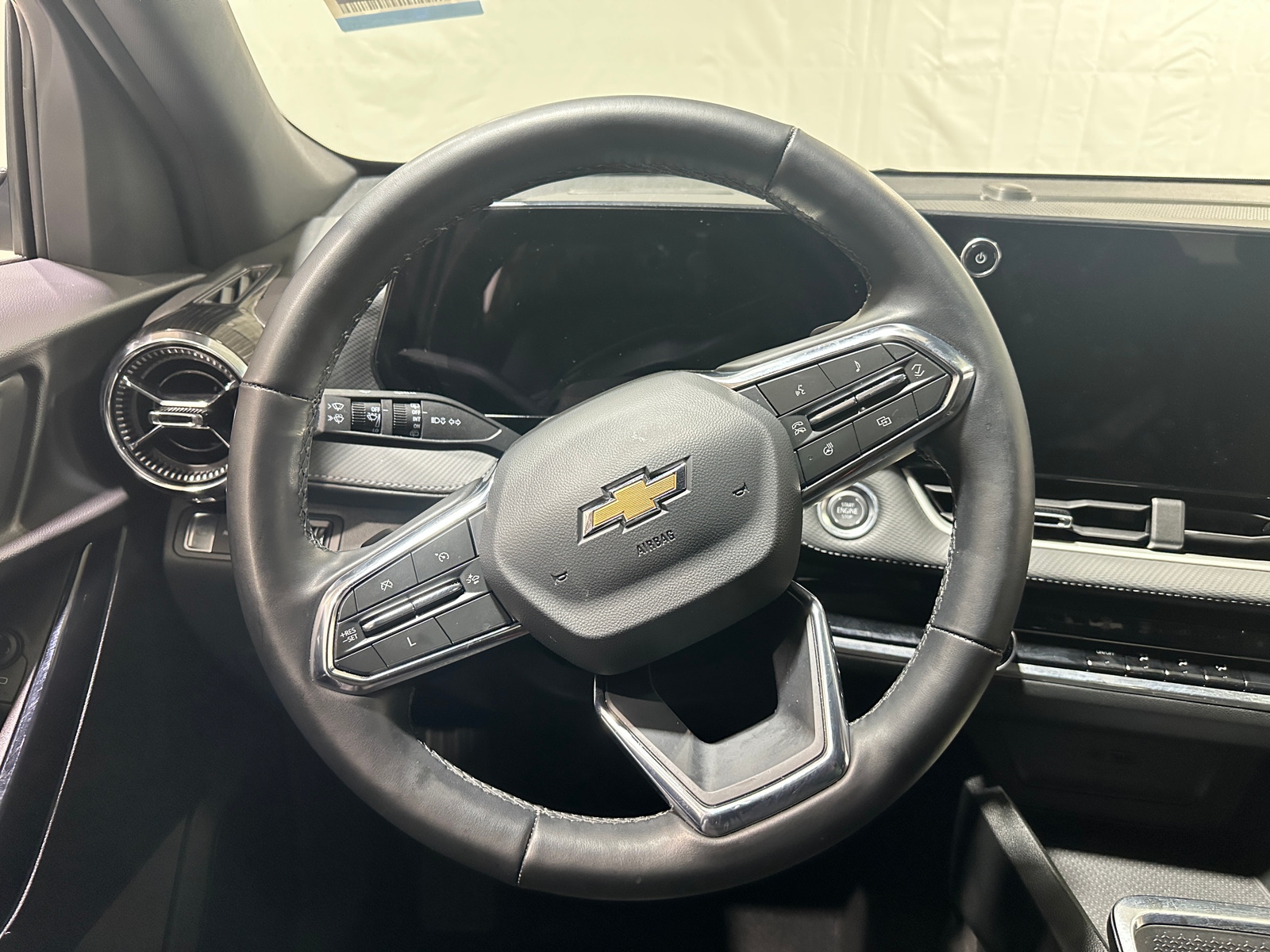 Thumbnail: 2025 Chevrolet Equinox - 5