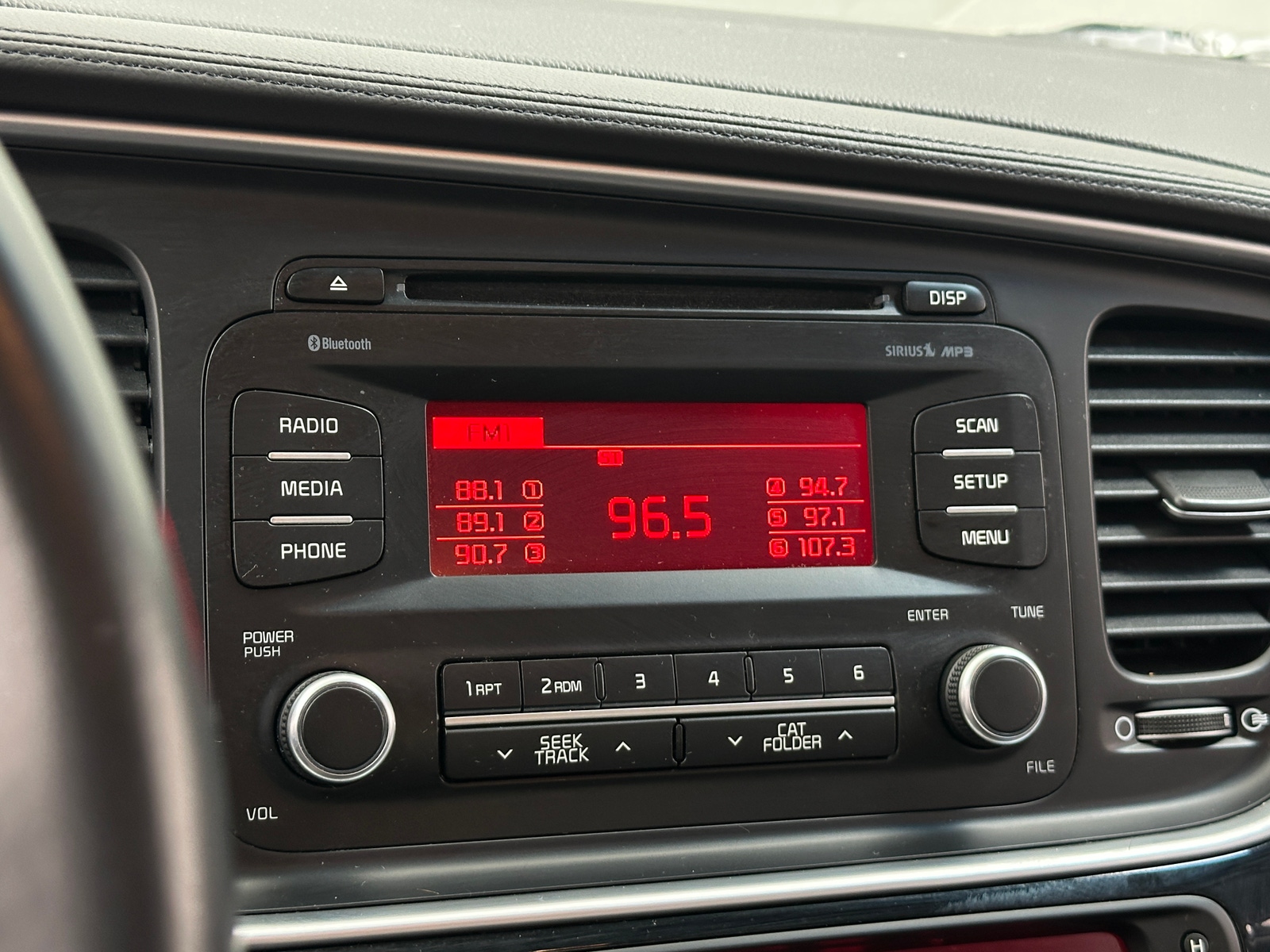 Thumbnail: 2015 Kia Optima - 3