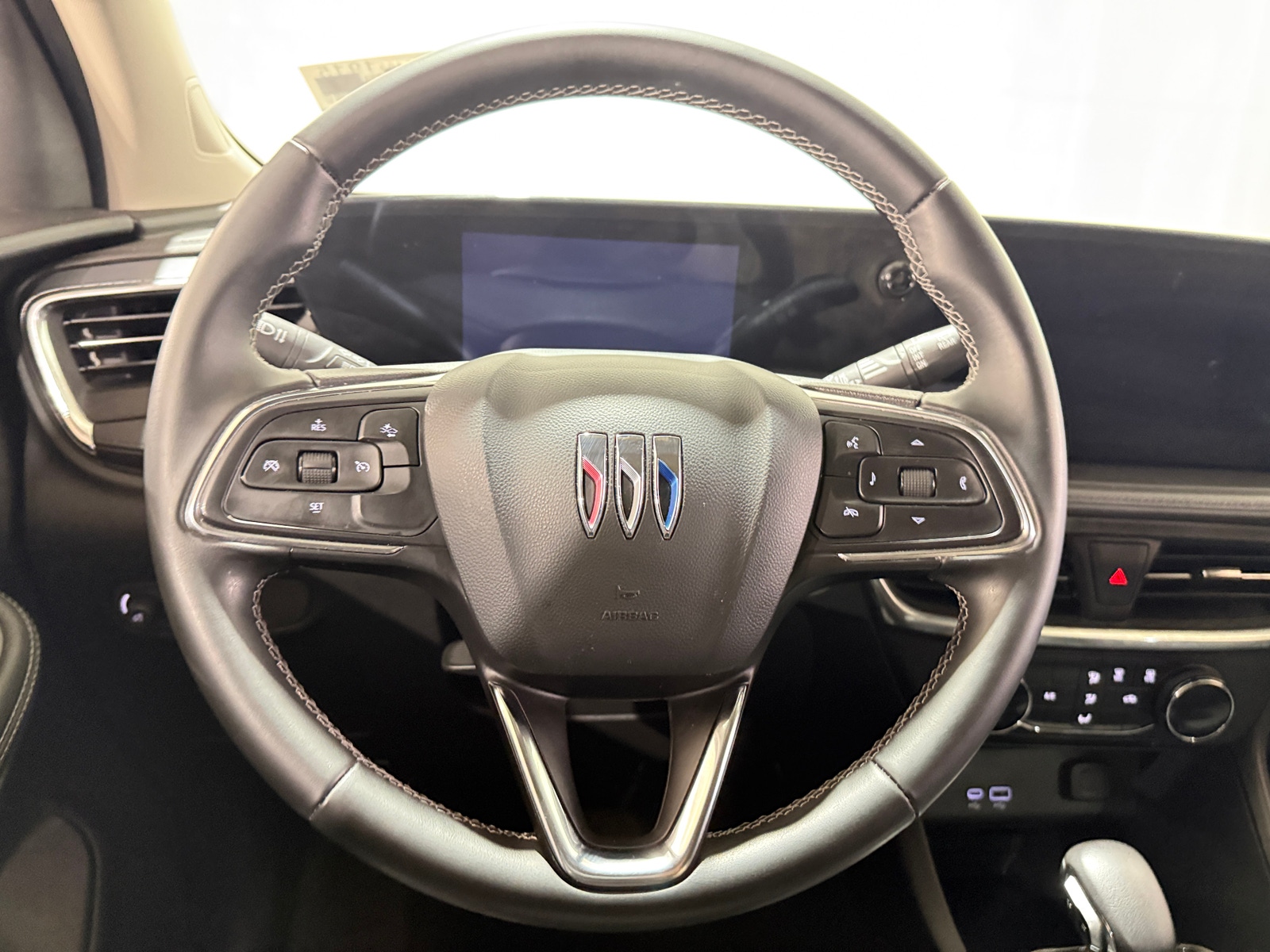 Thumbnail: 2024 Buick Encore GX - 4