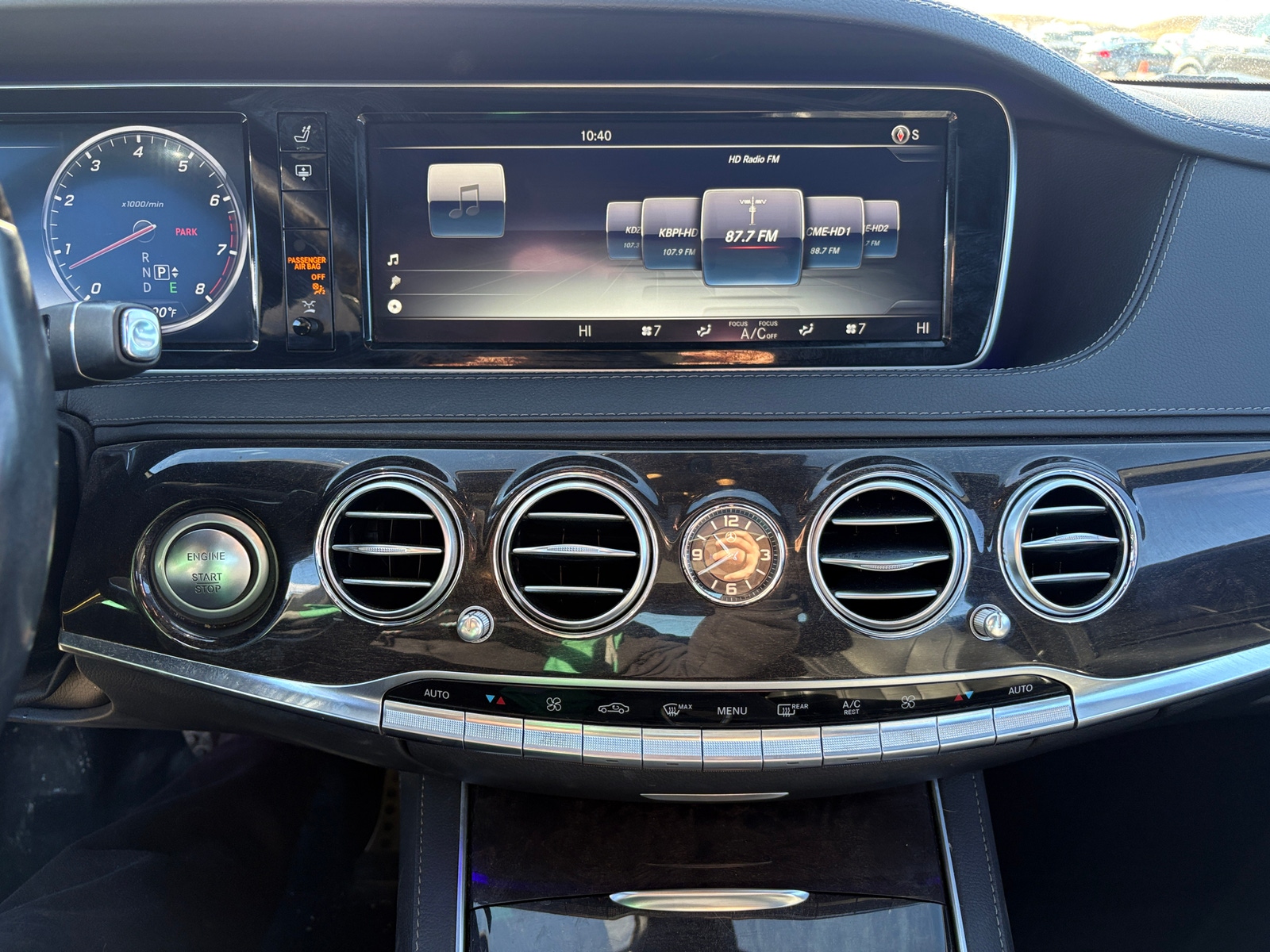 Thumbnail: 2015 Mercedes-Benz S-Class - 3