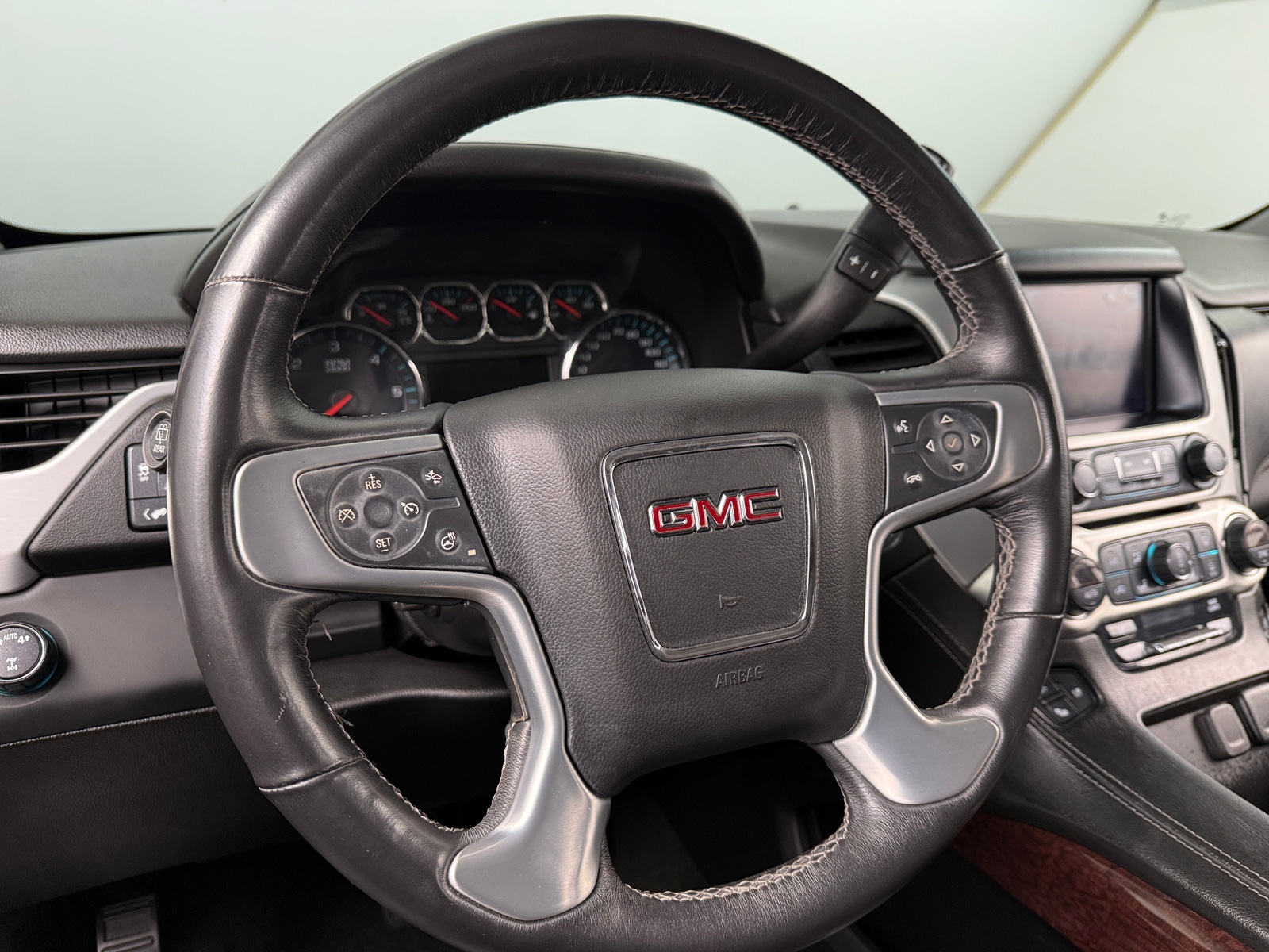 Thumbnail: 2018 GMC Yukon - 4