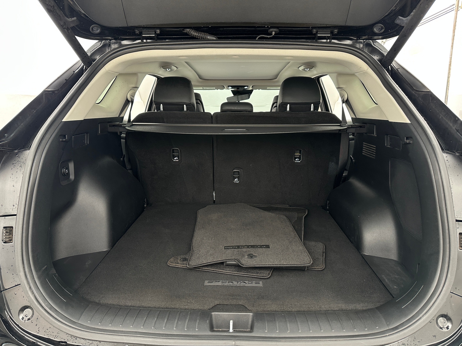 Thumbnail: 2025 Kia Sportage - 6