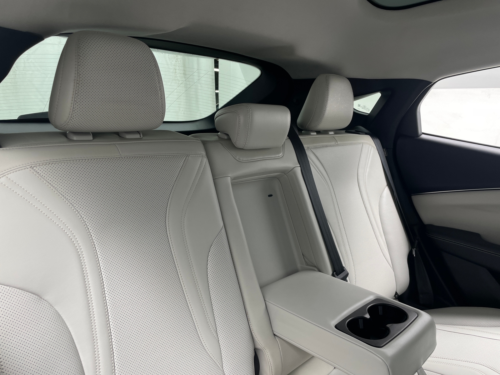 Thumbnail: 2021 Ford Mustang Mach-E - 5