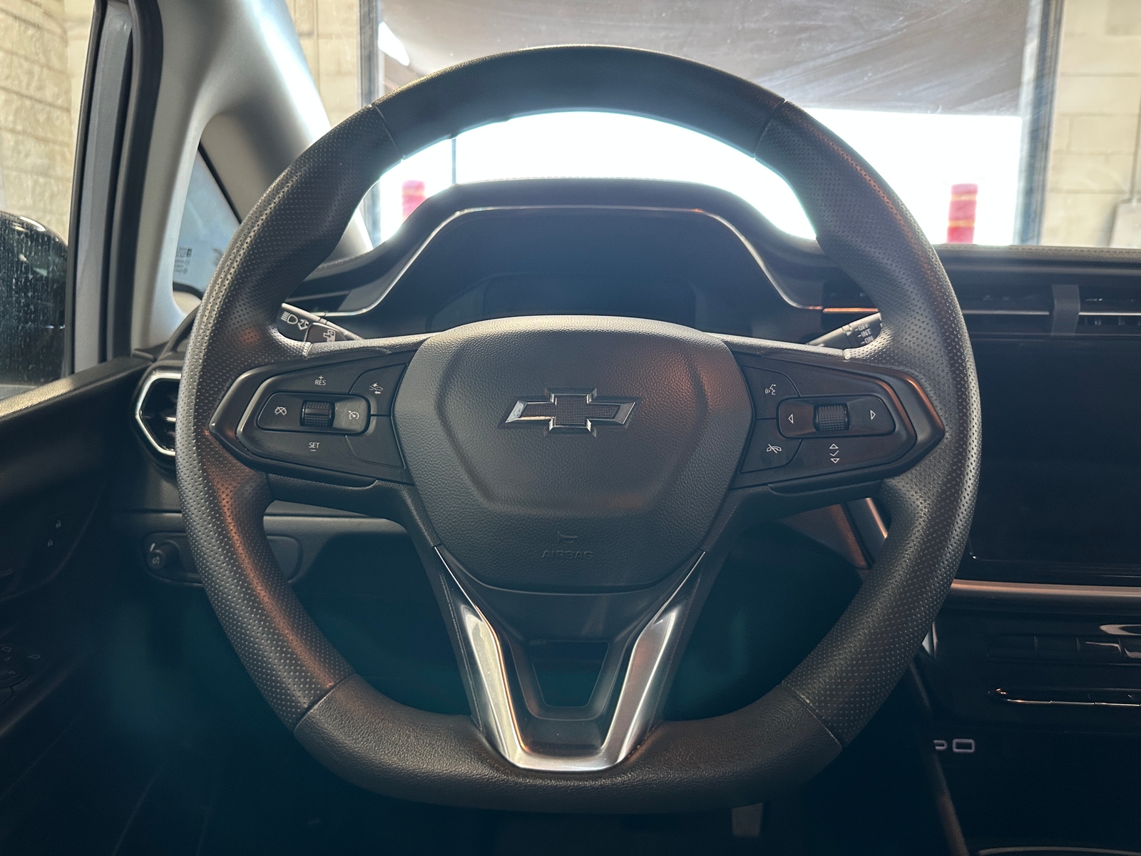 Thumbnail: 2023 Chevrolet Bolt EV - 5