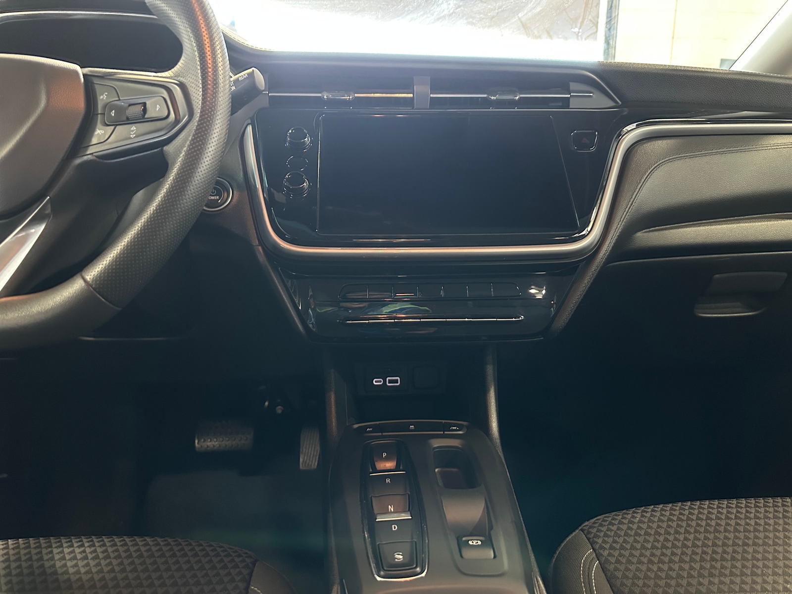 Thumbnail: 2023 Chevrolet Bolt EV - 4