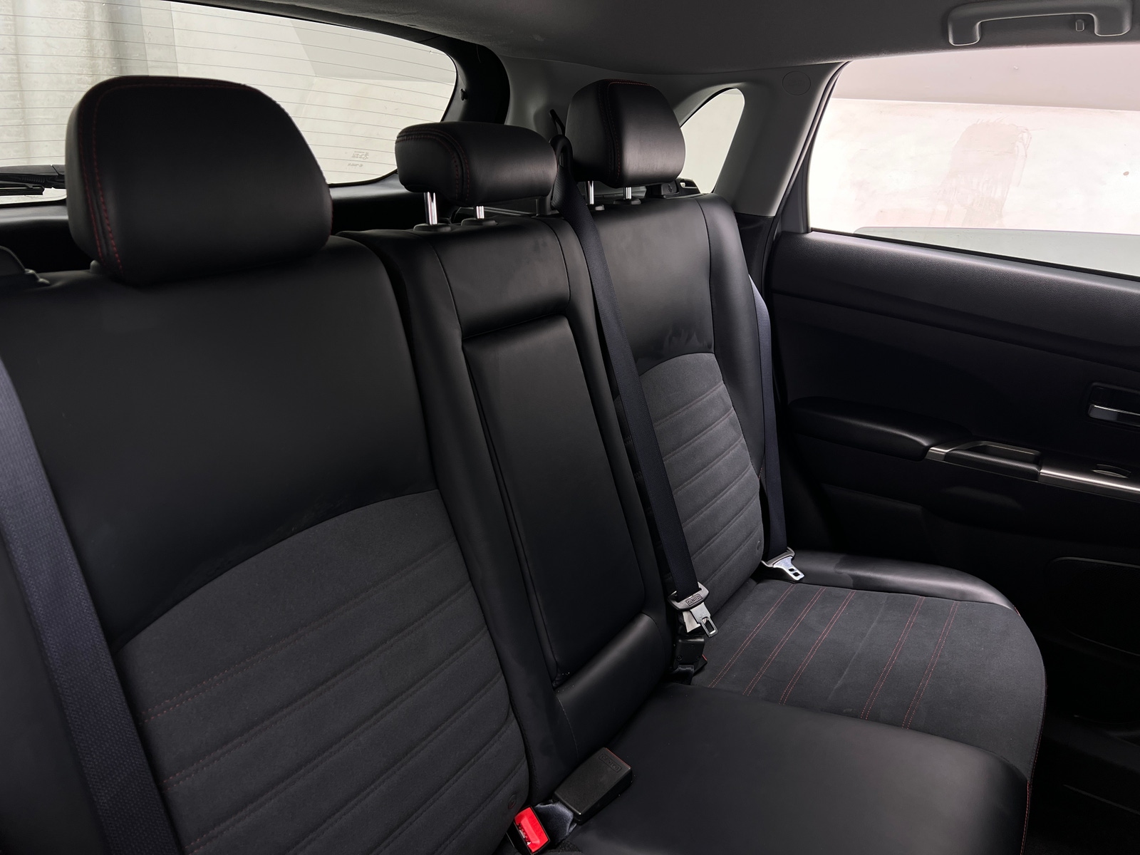 Thumbnail: 2024 Mitsubishi Outlander Sport - 5