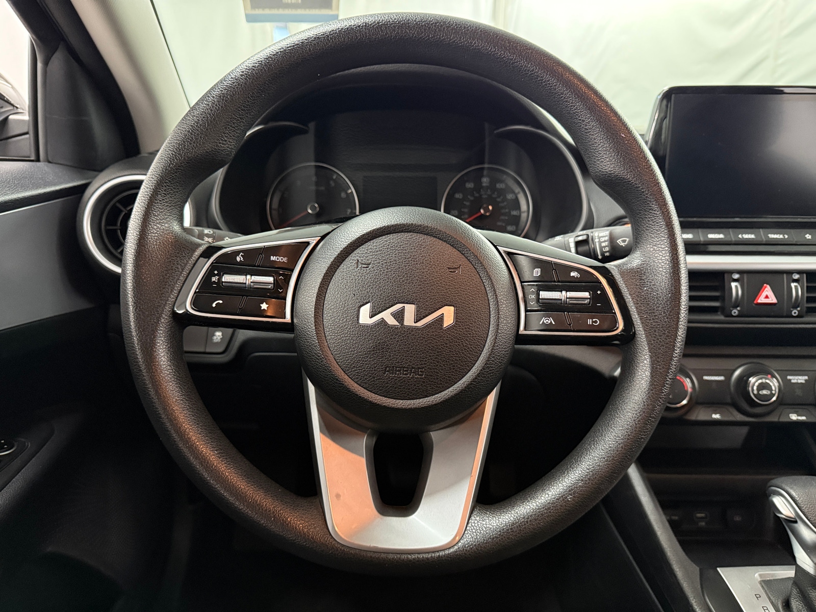 Thumbnail: 2024 Kia Forte - 5