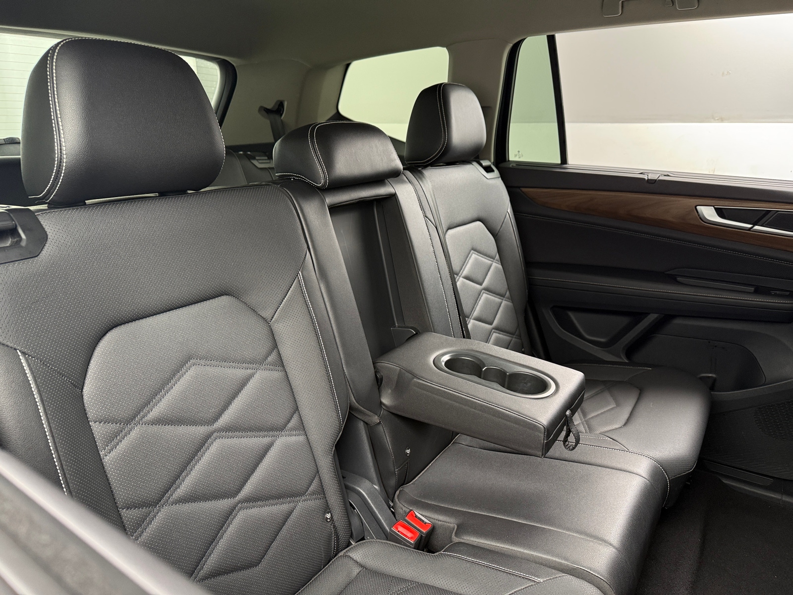 Thumbnail: 2025 Volkswagen Atlas - 5