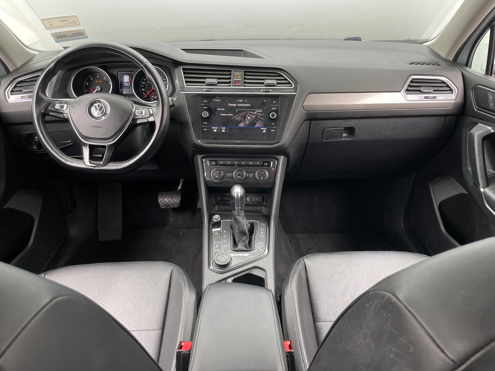 Thumbnail: 2018 Volkswagen Tiguan - 2