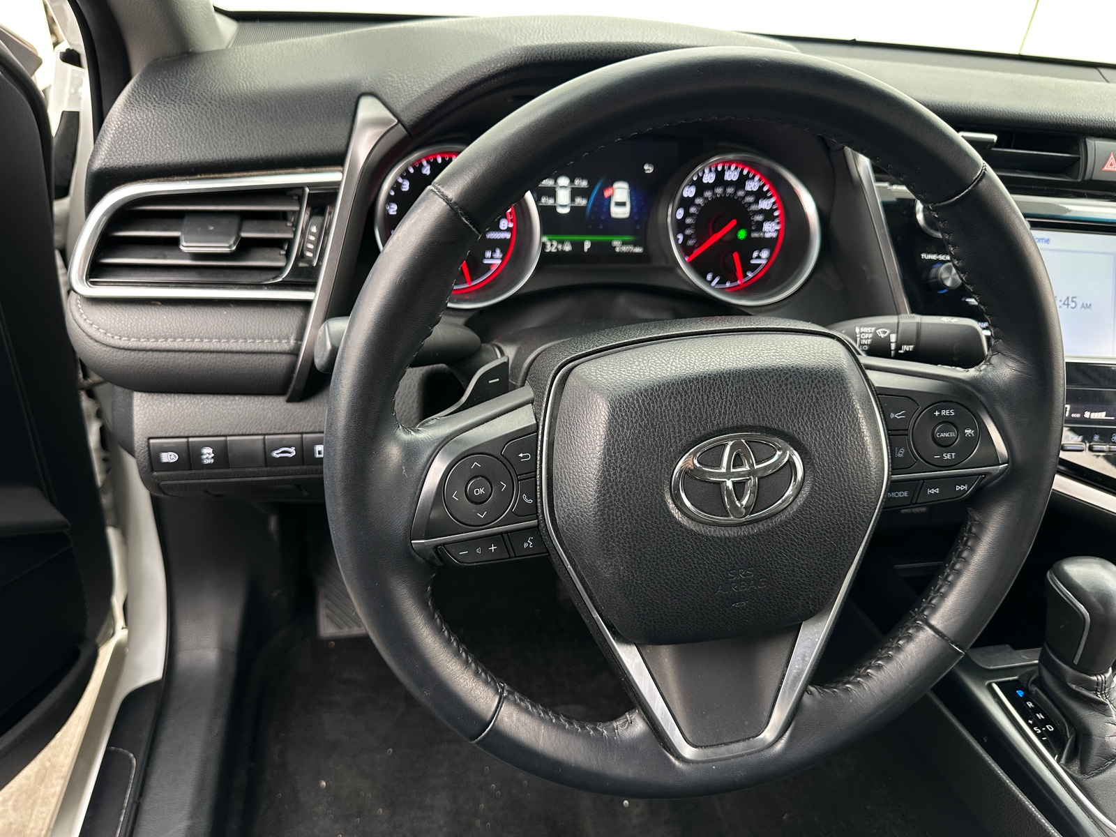 Thumbnail: 2018 Toyota Camry - 4