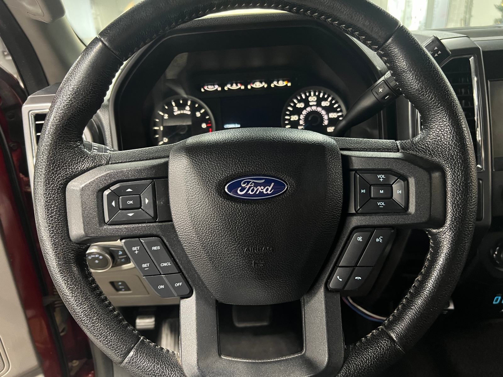 Thumbnail: 2016 Ford Econoline - 5