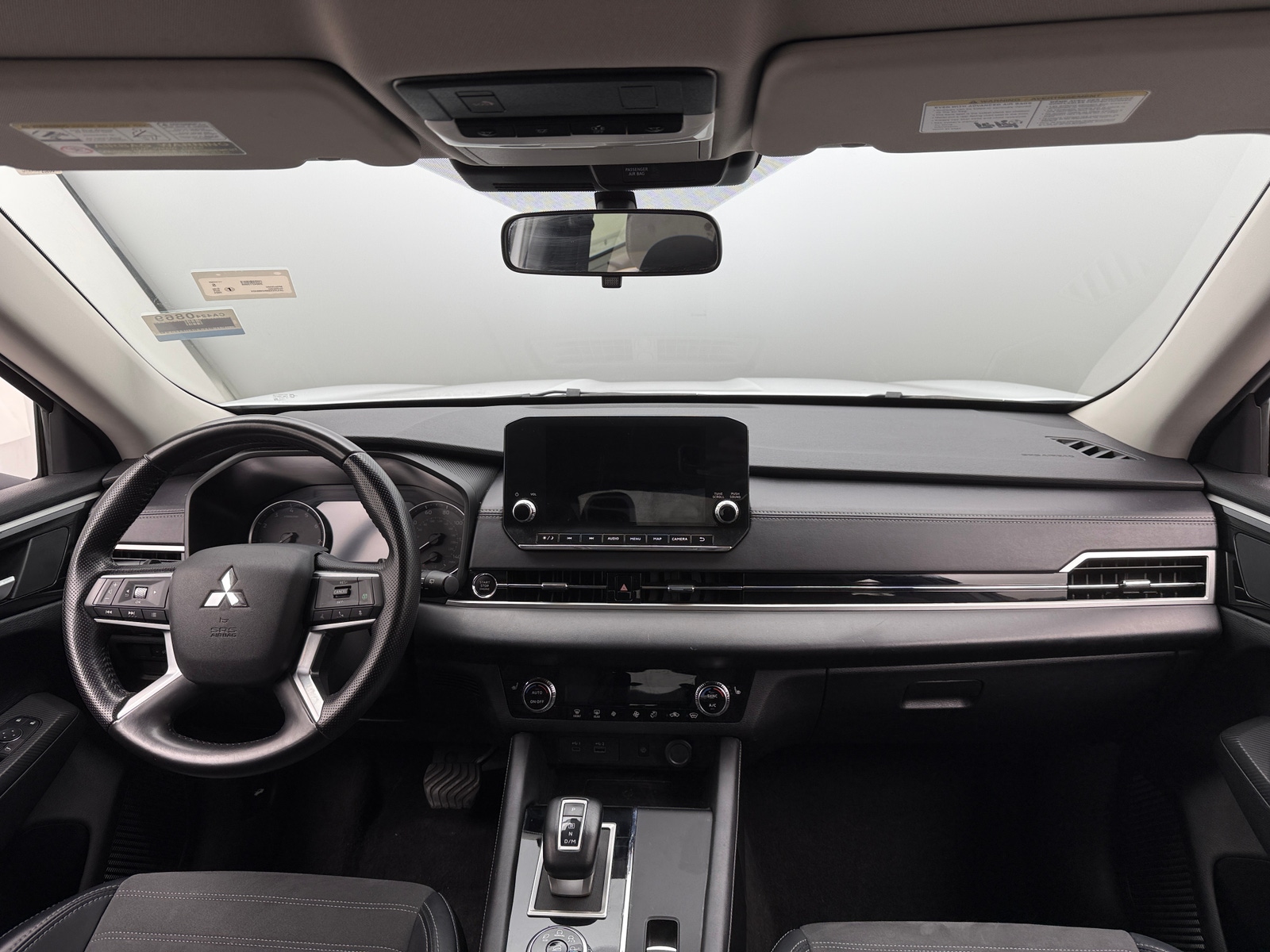 Thumbnail: 2024 Mitsubishi Outlander - 2