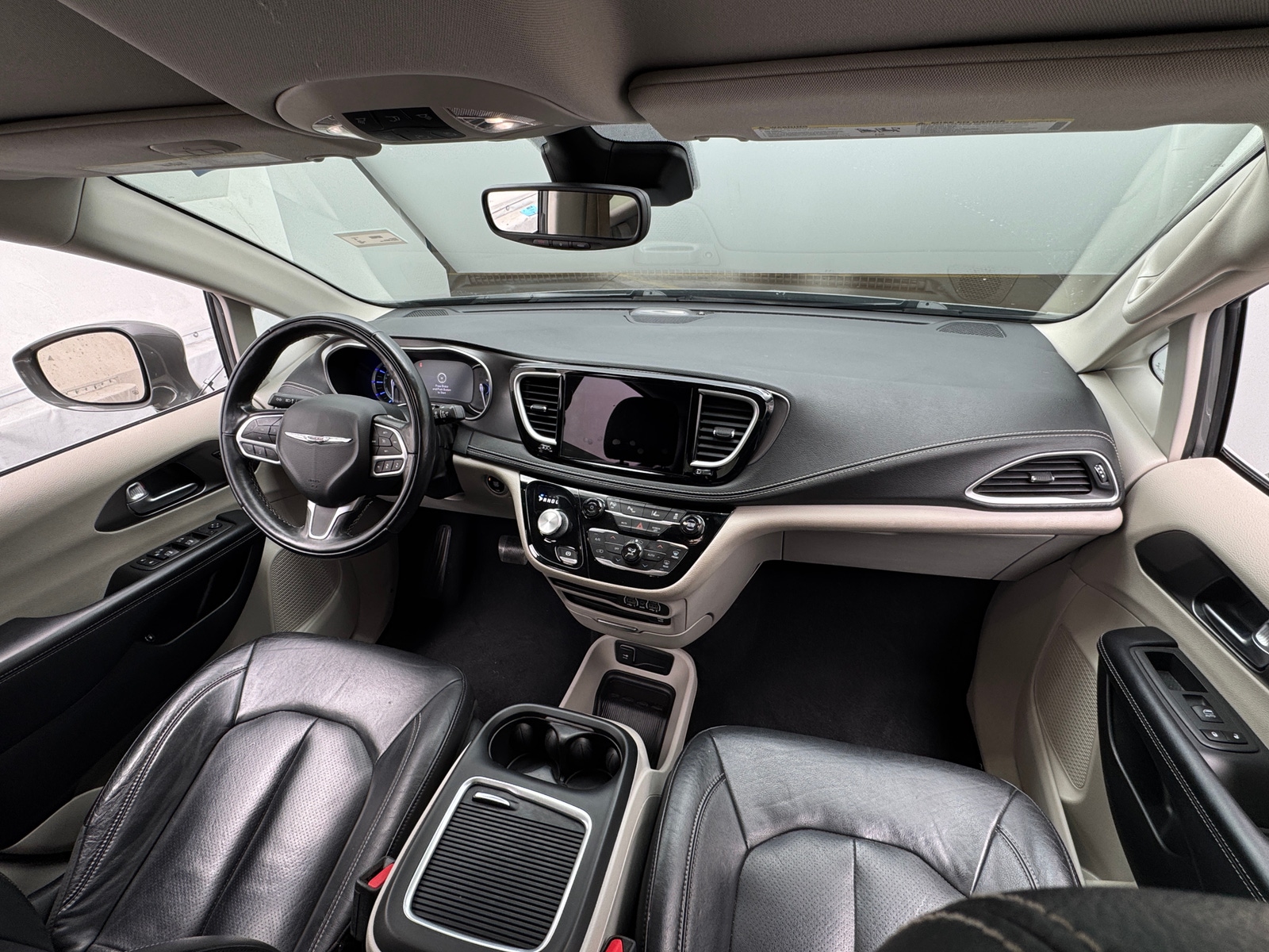 Thumbnail: 2022 Chrysler Pacifica - 2