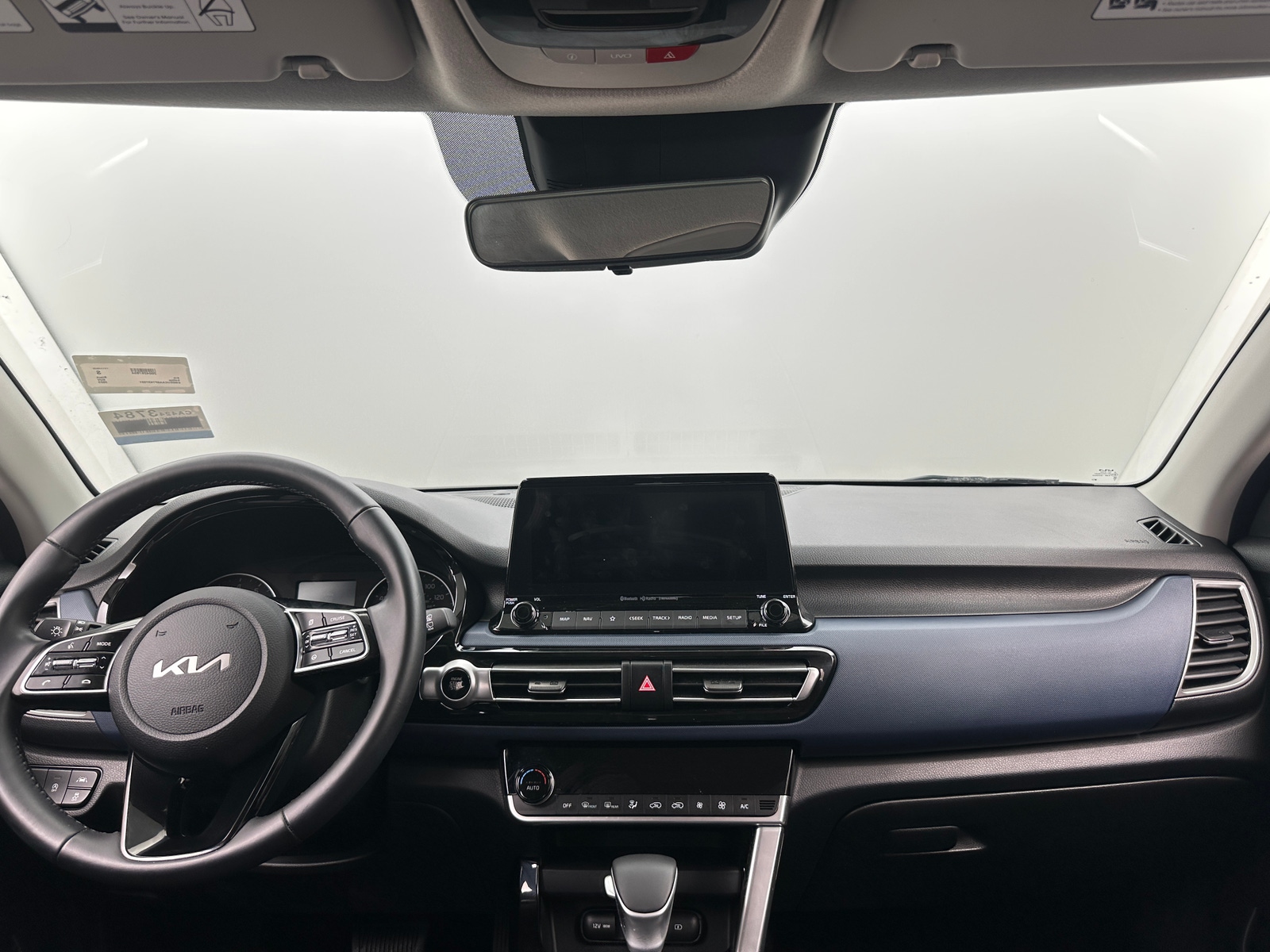 Thumbnail: 2023 Kia Seltos - 3