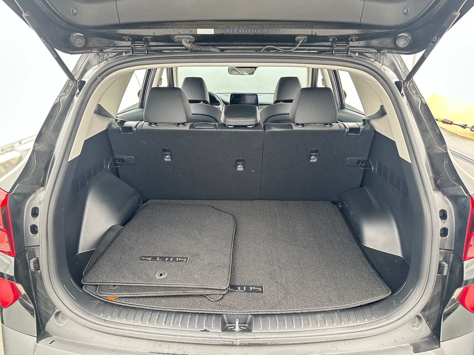 Thumbnail: 2023 Kia Seltos - 7