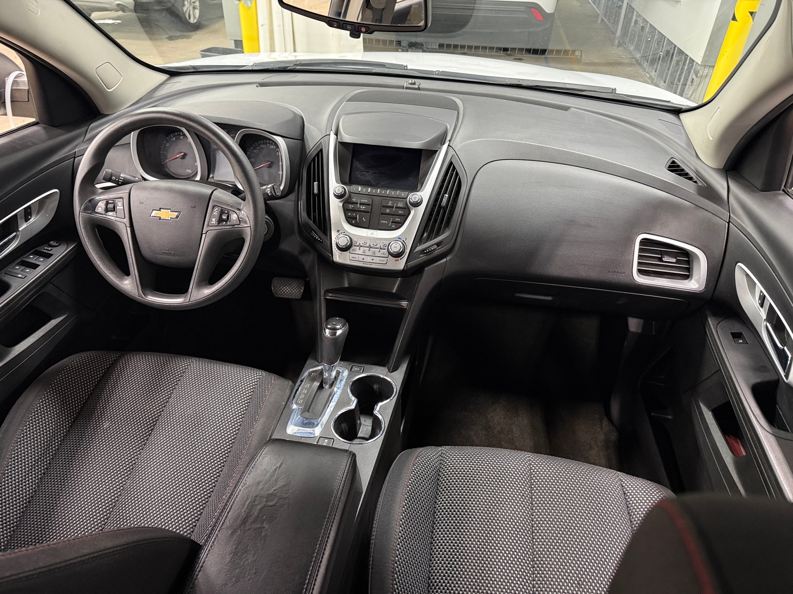 Thumbnail: 2017 Chevrolet Equinox - 3