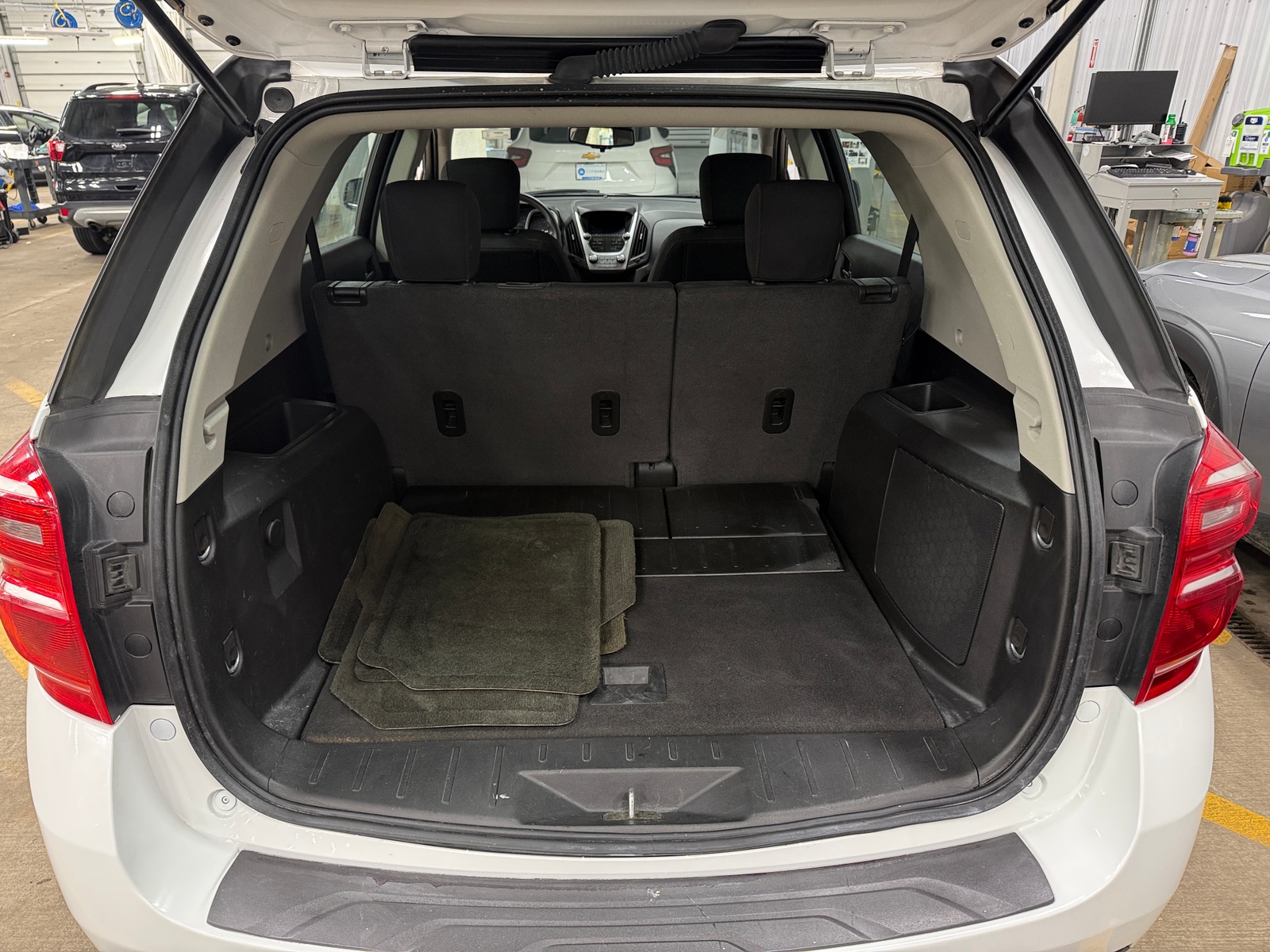 Thumbnail: 2017 Chevrolet Equinox - 7