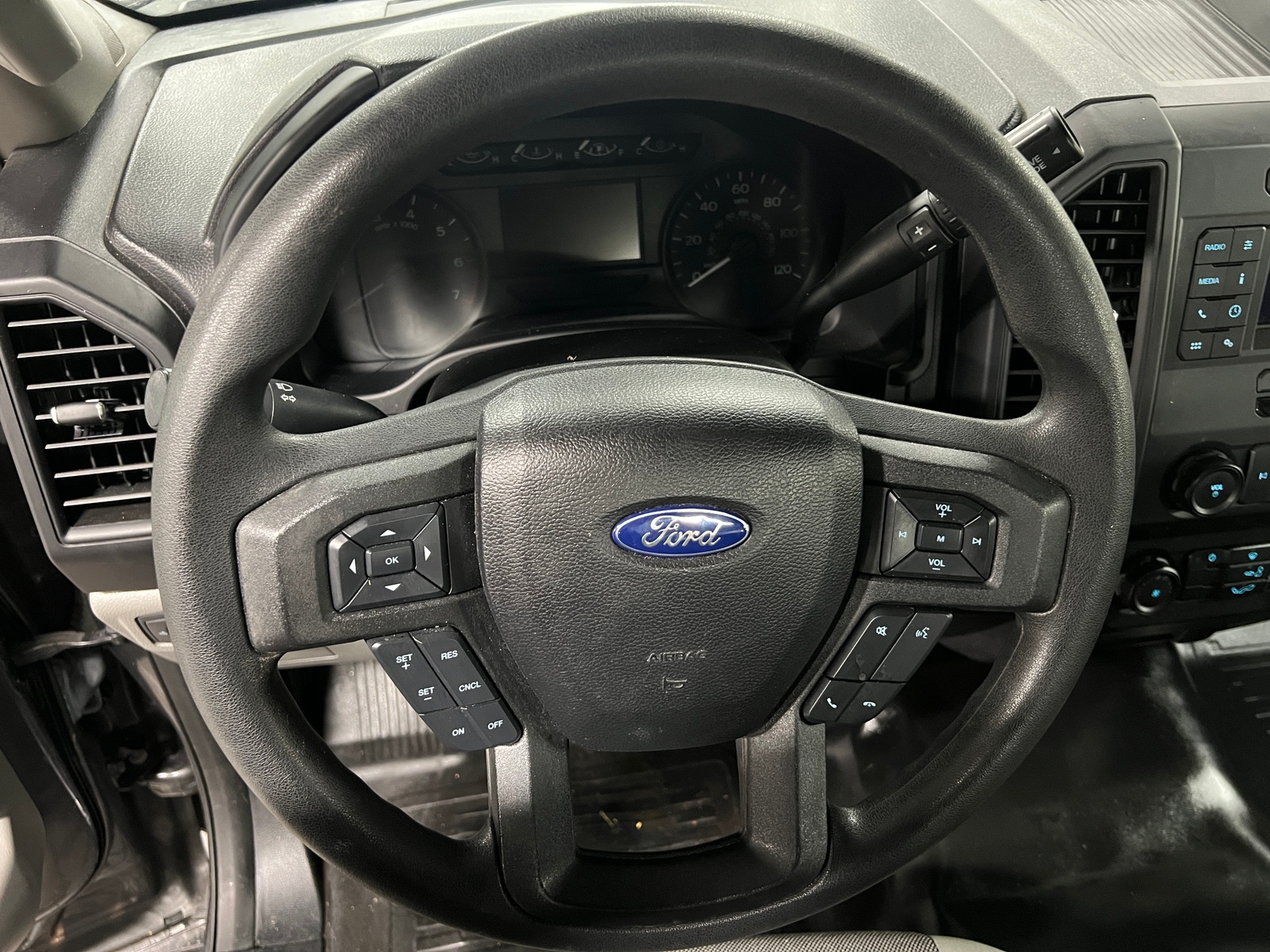 Thumbnail: 2019 Ford Econoline - 5