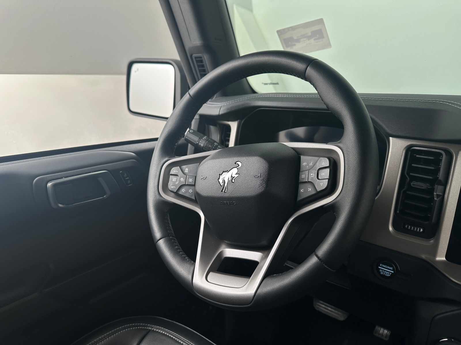 Thumbnail: 2025 Ford Bronco - 4