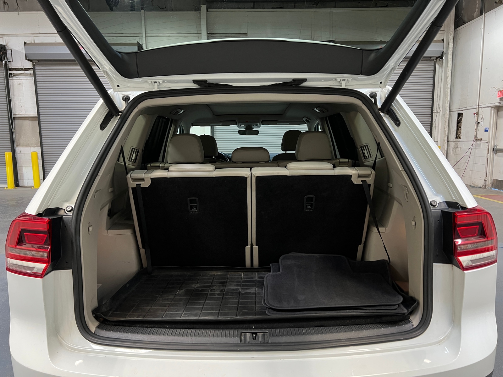 Thumbnail: 2019 Volkswagen Atlas - 6