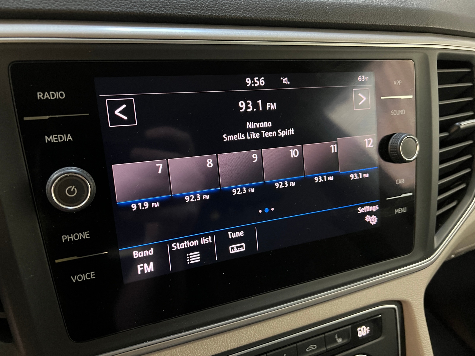 Thumbnail: 2019 Volkswagen Atlas - 3